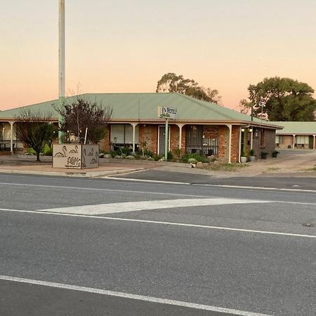 Lake Albert Motel Meningie Extérieur photo