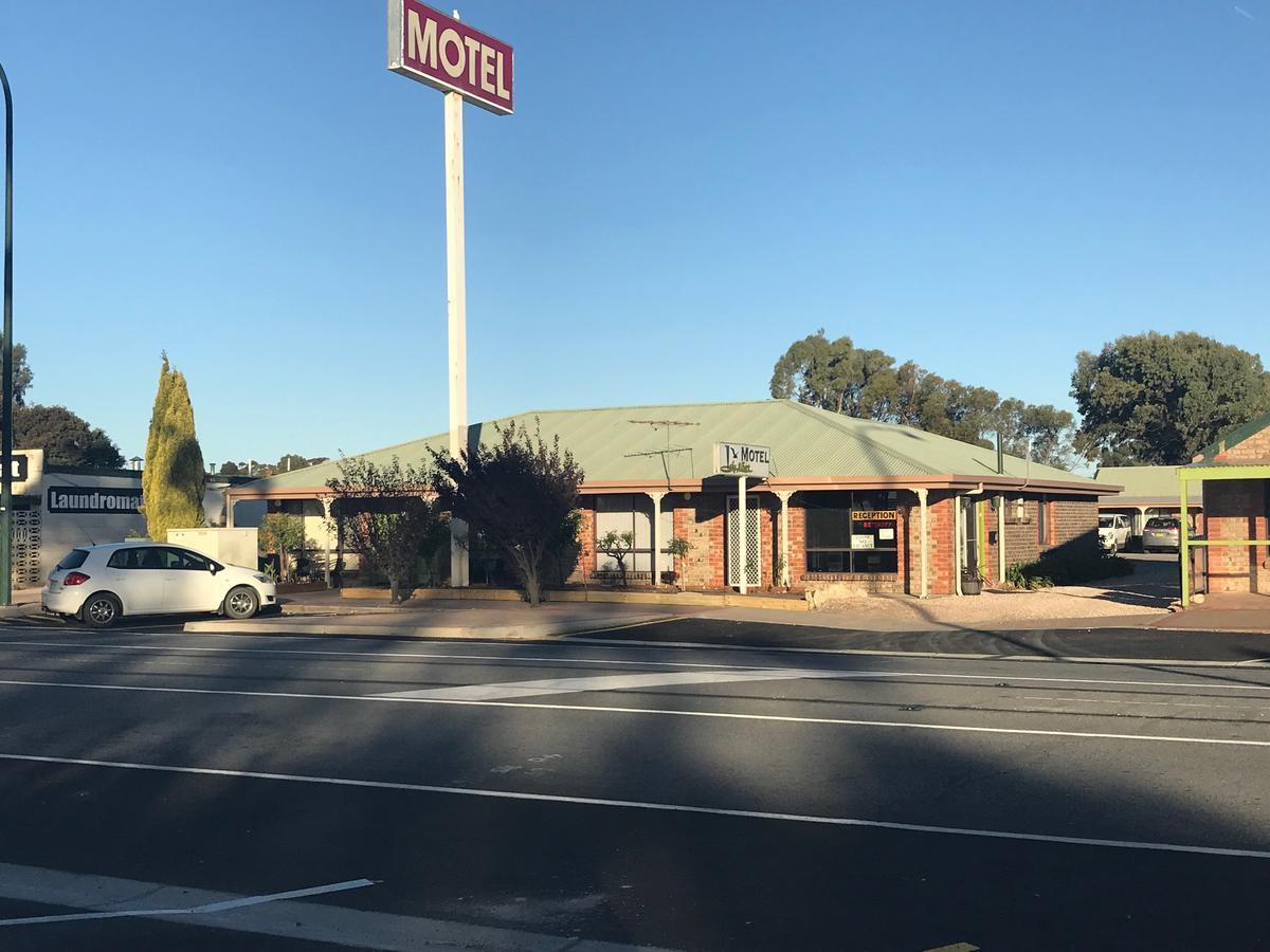 Lake Albert Motel Meningie Extérieur photo